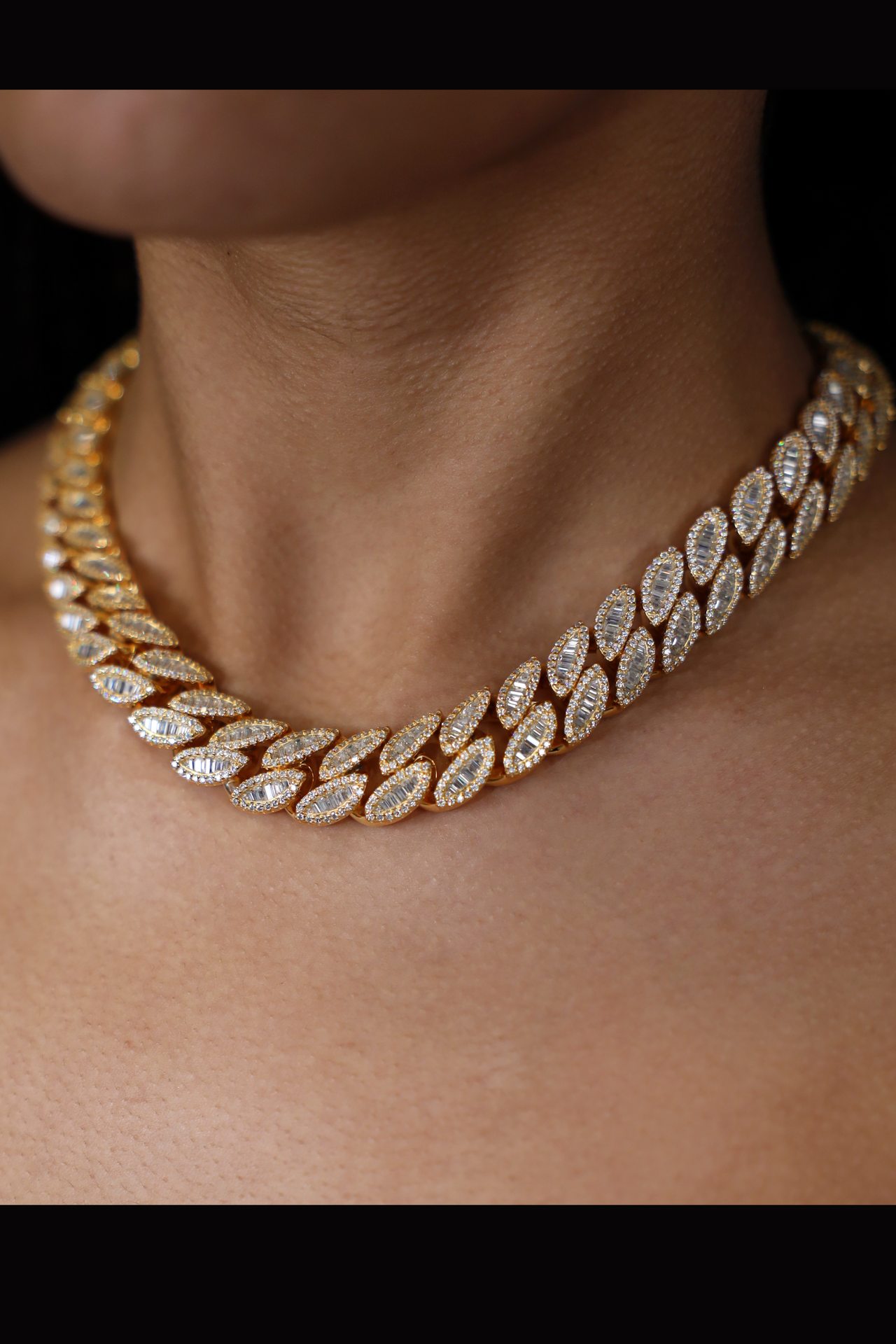 16mm Oval Baguette Cuban Link Chain (Gold)