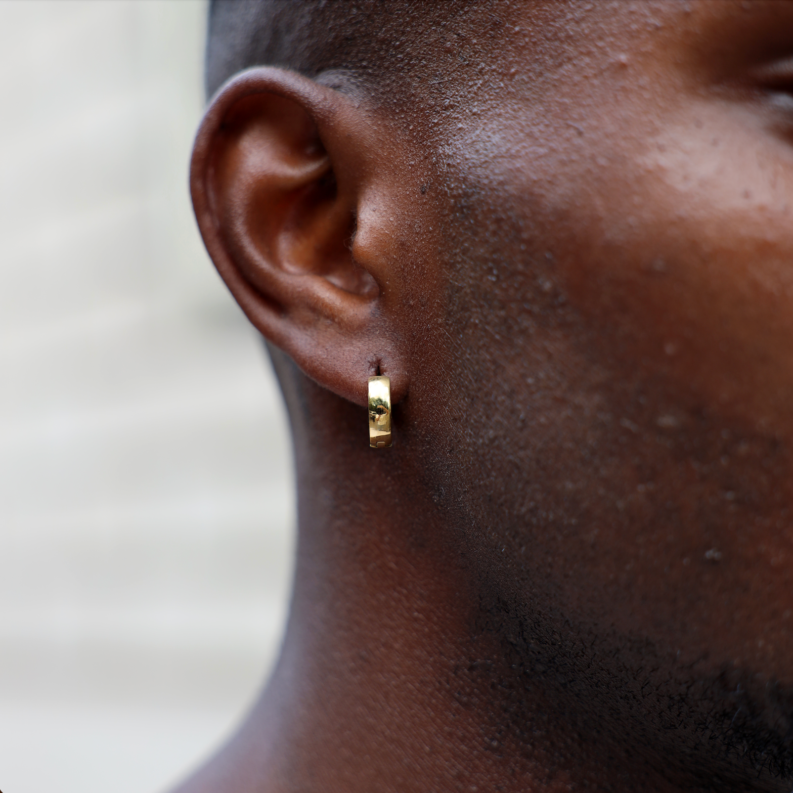 Hoop Earrings (Gold) - 4mm