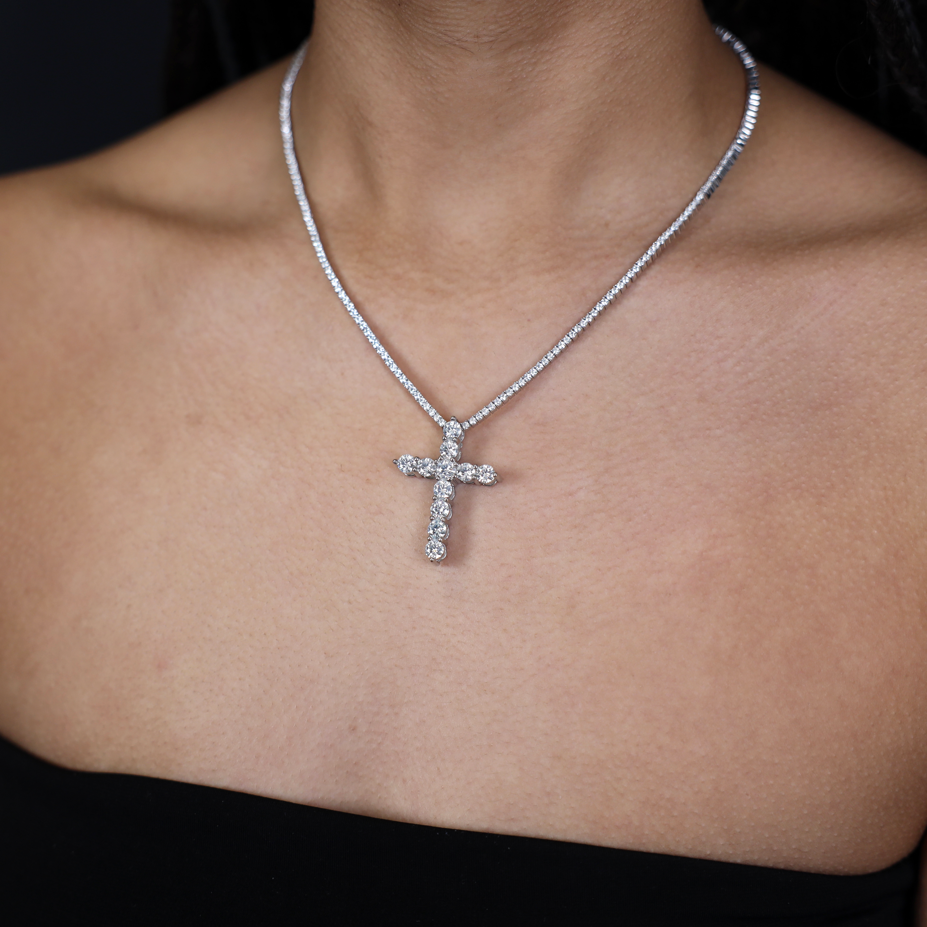 Solitaire Cross Pendant (Silver)