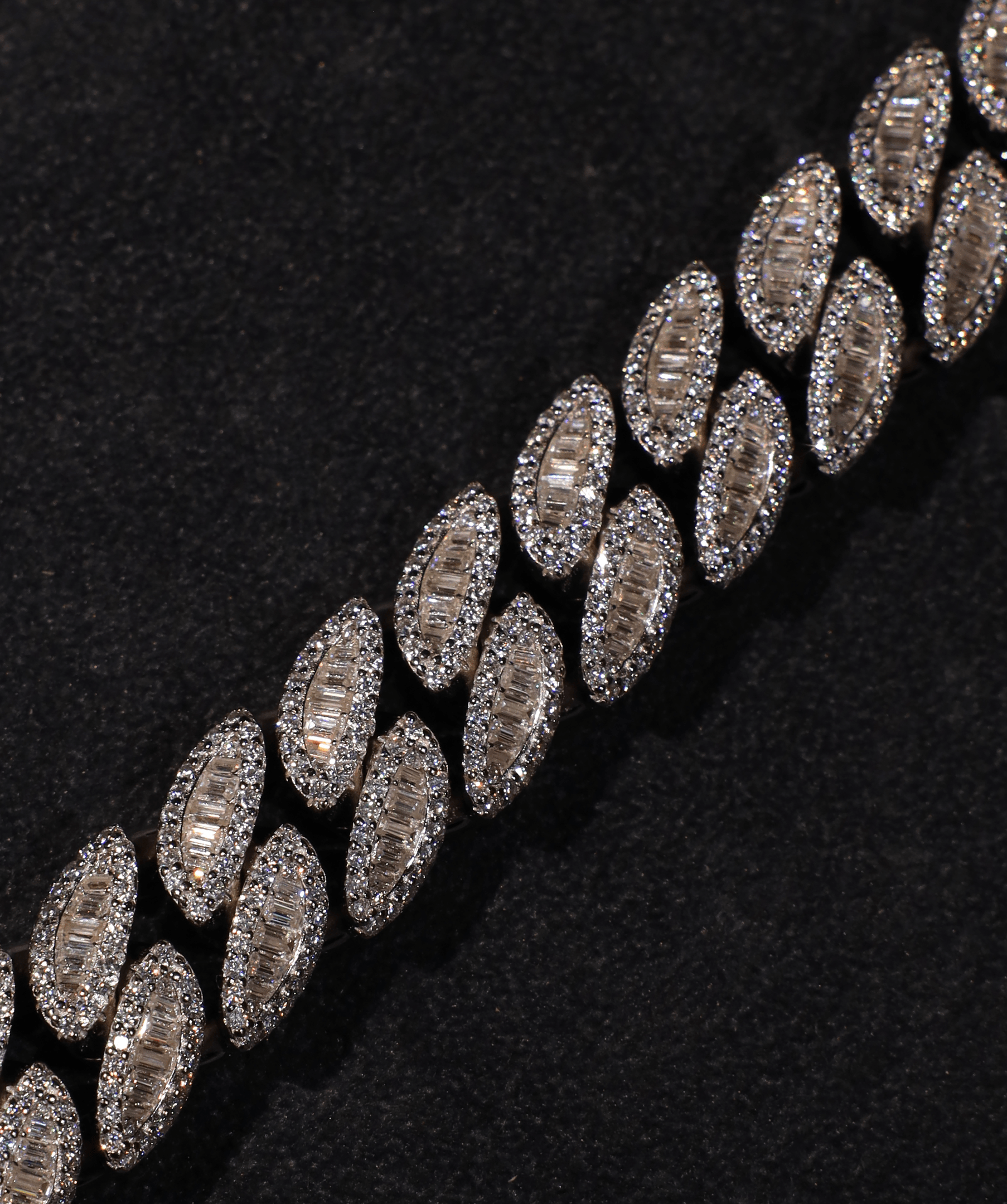 Unisex Cuban link Chain