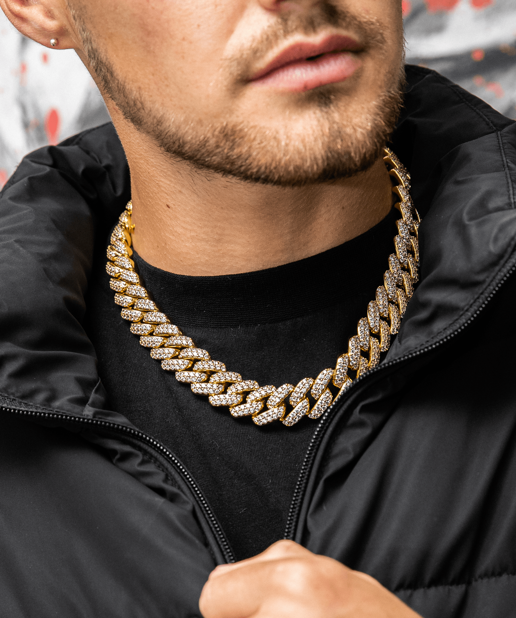 Cuban link chain on neck deals
