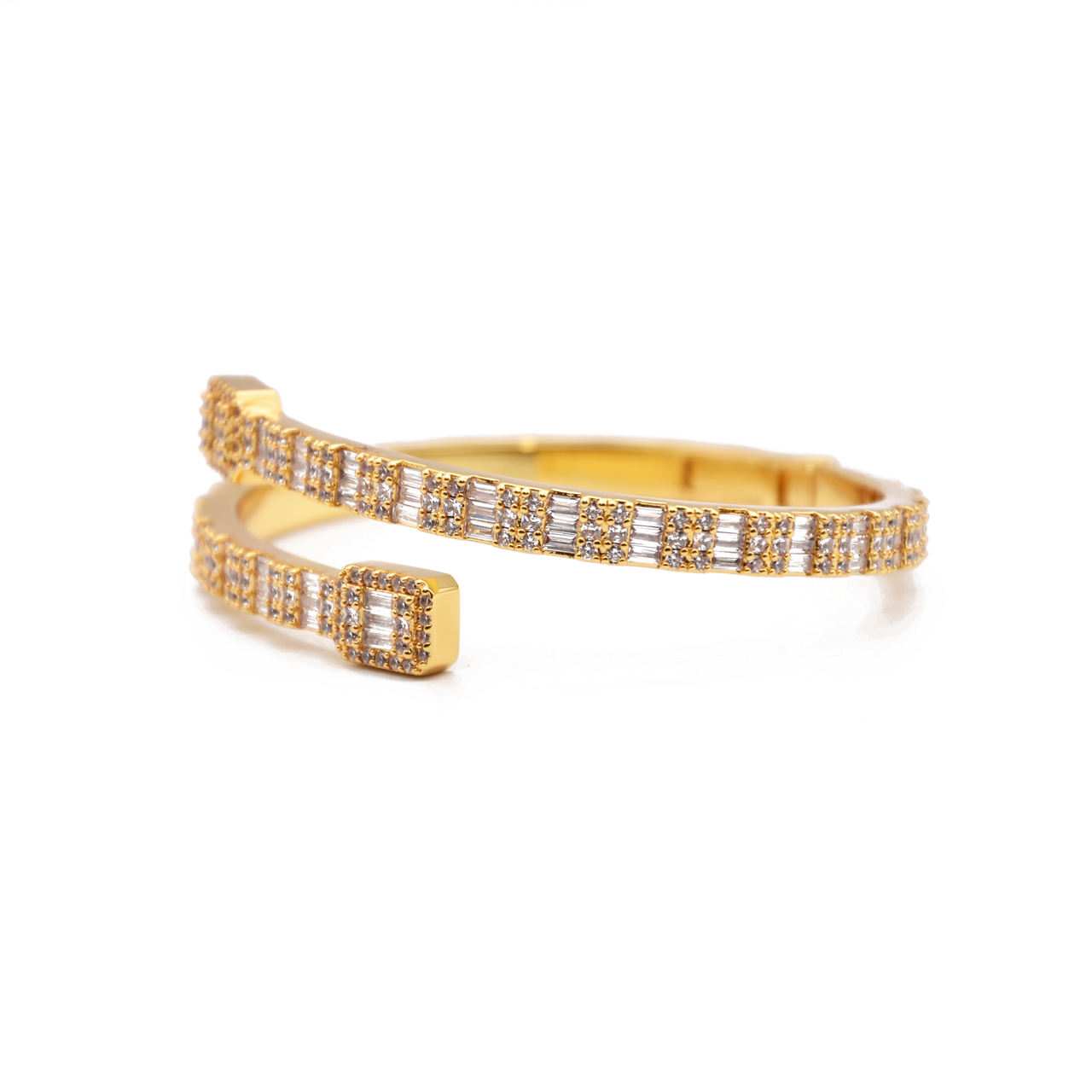 Baguette Bangle in Yellow Gold