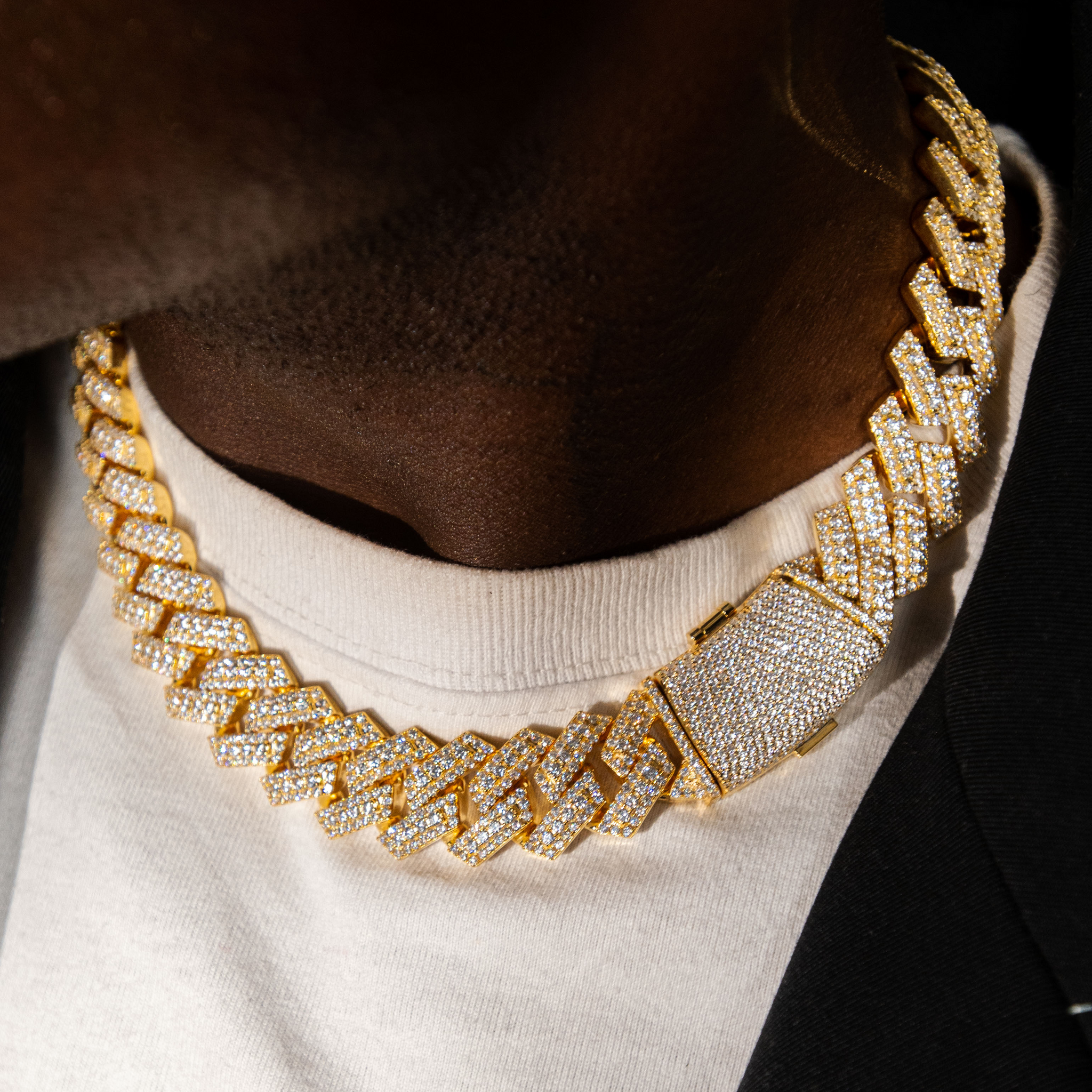 19mm Prong Cuban Link Chain (Gold)