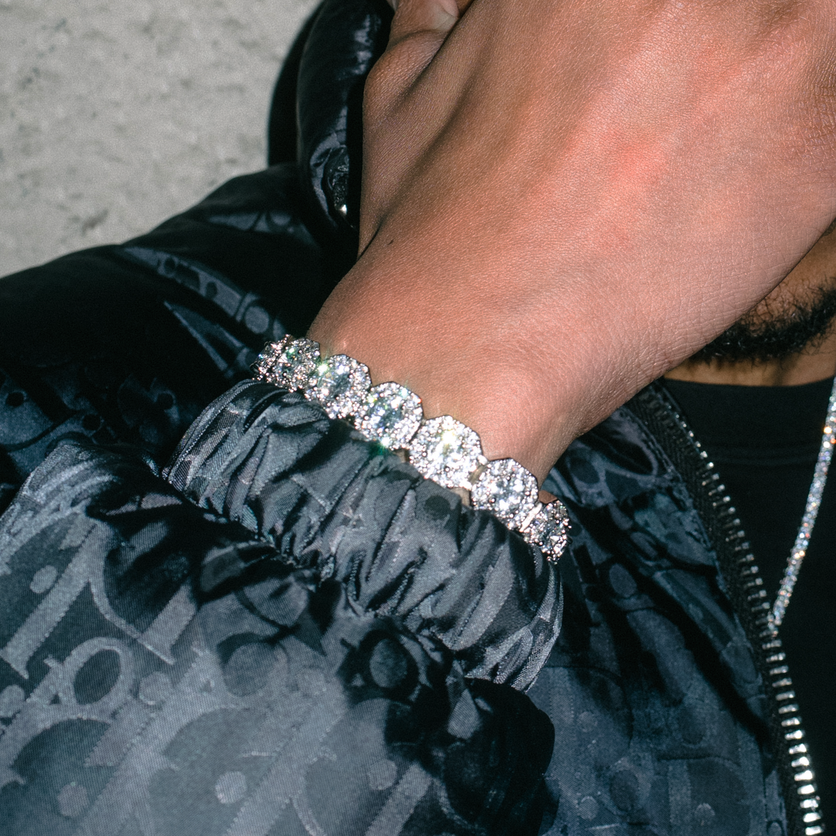 Clustered Tennis Bracelet in White Gold